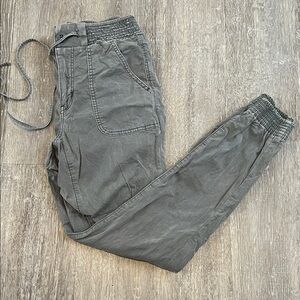 American Eagle jogger